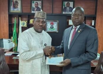 EFCC Returns ₦837m Recovered Loot to Katsina Govt